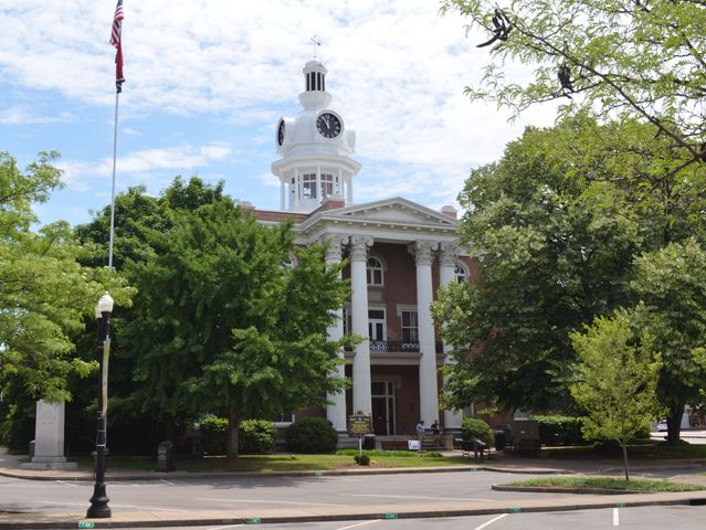 445 Jackson St, Murfreesboro, TN 37130