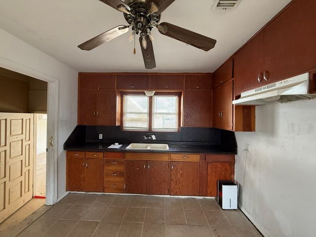 1404 Sunset Blvd, Odessa, TX 79763