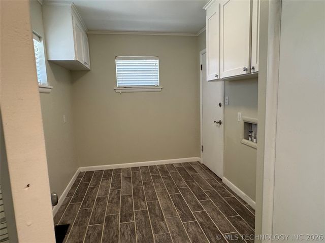 202 N Moccasin Place, Sapulpa, OK 74066