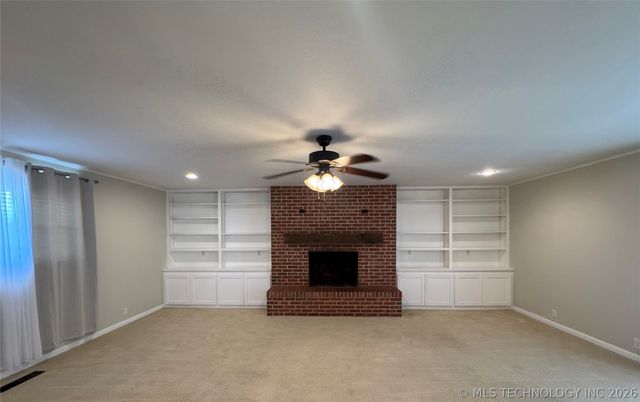 202 N Moccasin Place, Sapulpa, OK 74066