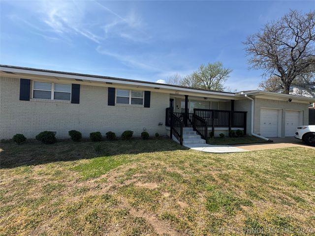 202 N Moccasin Place, Sapulpa, OK 74066