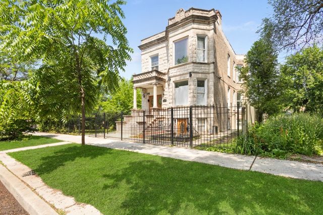 1643 S MILLARD Avenue, Chicago, IL 60623