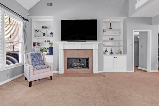 9694 LEEWARD SLOPES DR, Lakeland, TN 38002