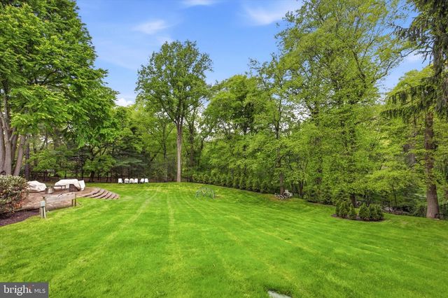 111 FAIRVIEW RD, Penn Valley, PA 19072