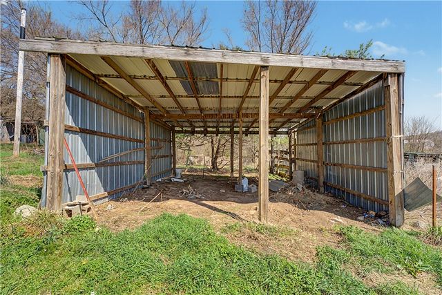20695 Burgess Lane, Summers, AR 72769