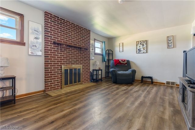 267 26th Street NW, Barberton, OH 44203