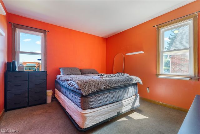 267 26th Street NW, Barberton, OH 44203