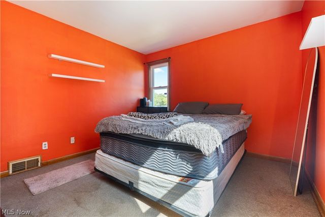 267 26th Street NW, Barberton, OH 44203
