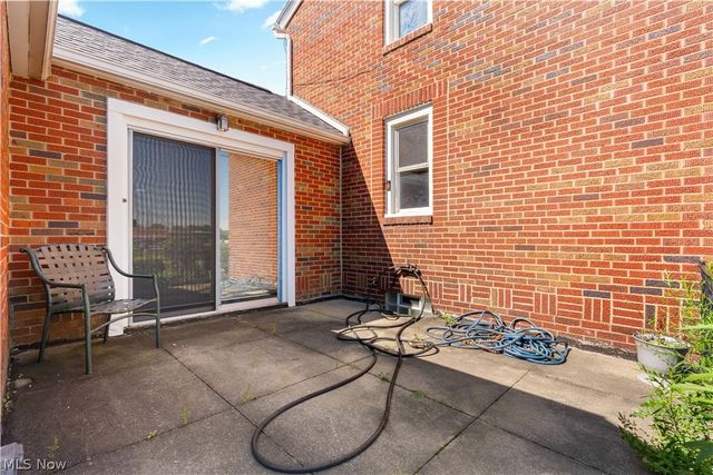 267 26th Street NW, Barberton, OH 44203