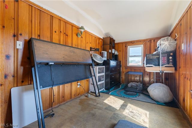267 26th Street NW, Barberton, OH 44203