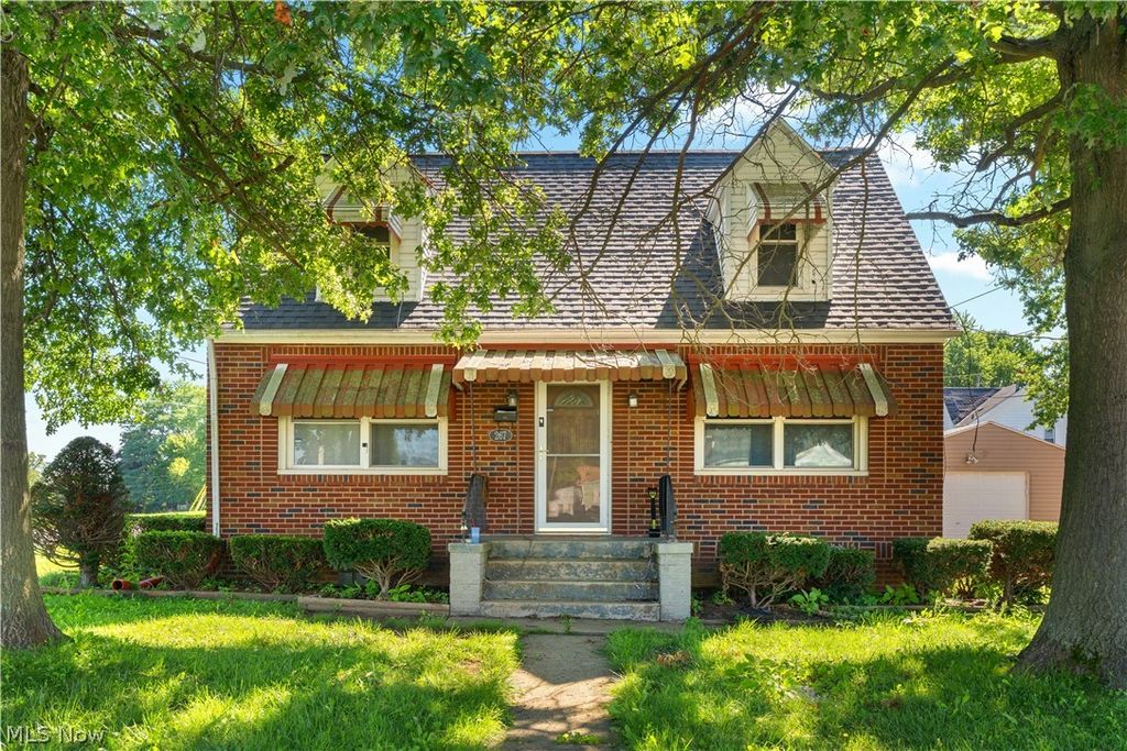 267 26th Street NW, Barberton, OH 44203