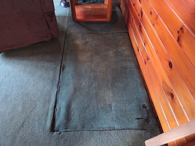 54 Slocum St, Acushnet, MA 02743