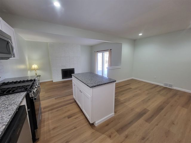 8644 Heather Court, Ypsilanti, MI 48198