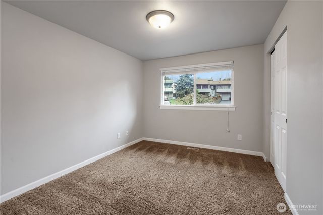 30331 9th Avenue S, Federal Way, WA 98003