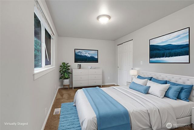 30331 9th Avenue S, Federal Way, WA 98003