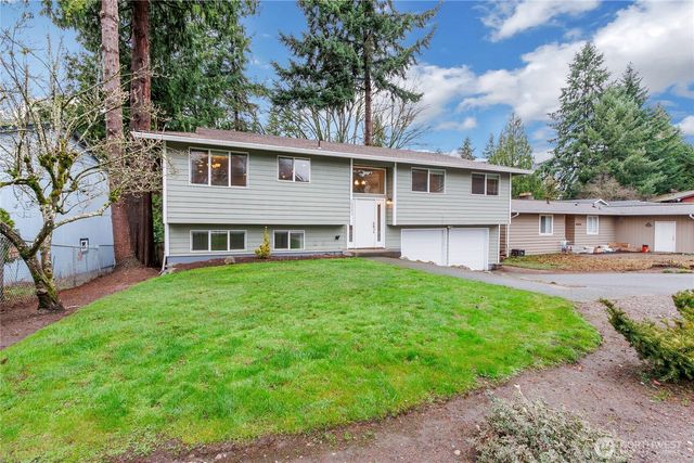 30331 9th Avenue S, Federal Way, WA 98003