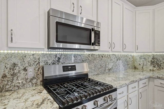 1640 Quartz Ave, Cantonment, FL 32533