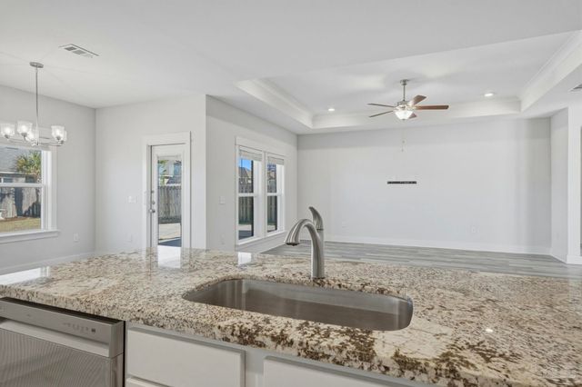 1640 Quartz Ave, Cantonment, FL 32533