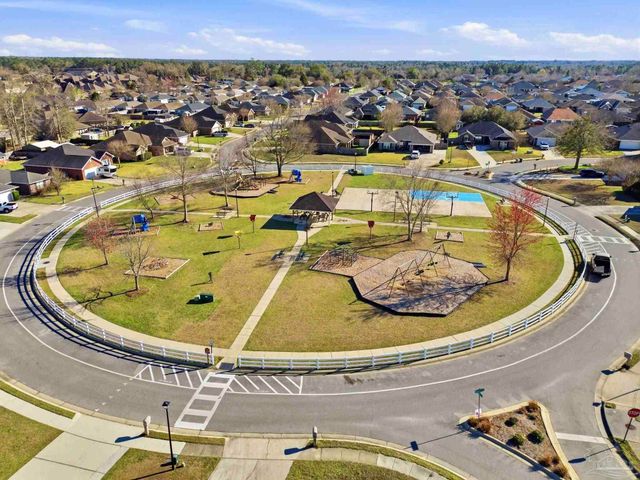 1640 Quartz Ave, Cantonment, FL 32533