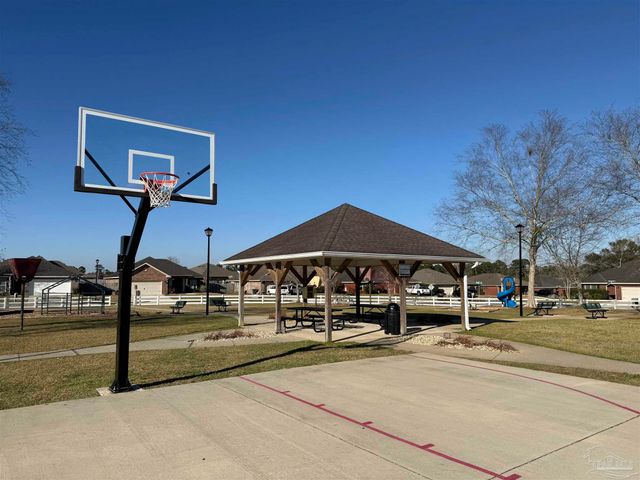 1640 Quartz Ave, Cantonment, FL 32533