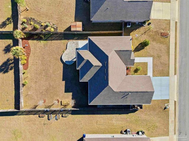 1640 Quartz Ave, Cantonment, FL 32533