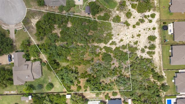 179 Shawnee TRL, Dripping Springs, TX 78620