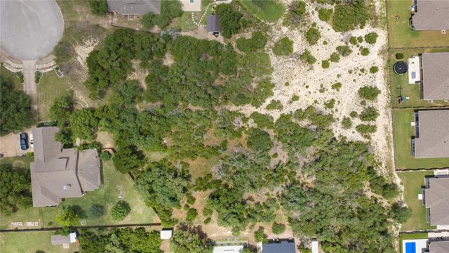 179 Shawnee TRL, Dripping Springs, TX 78620