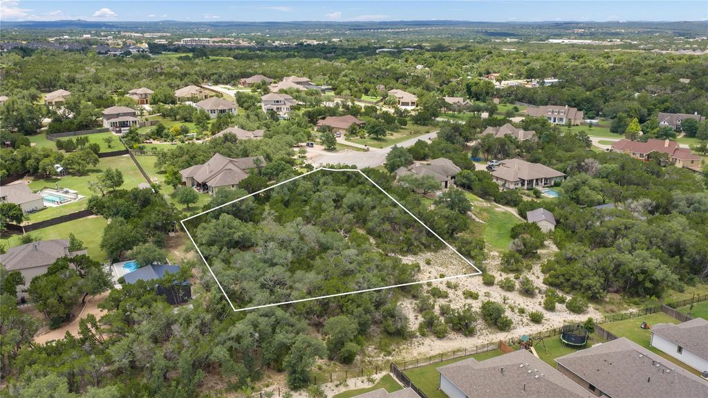 179 Shawnee TRL, Dripping Springs, TX 78620