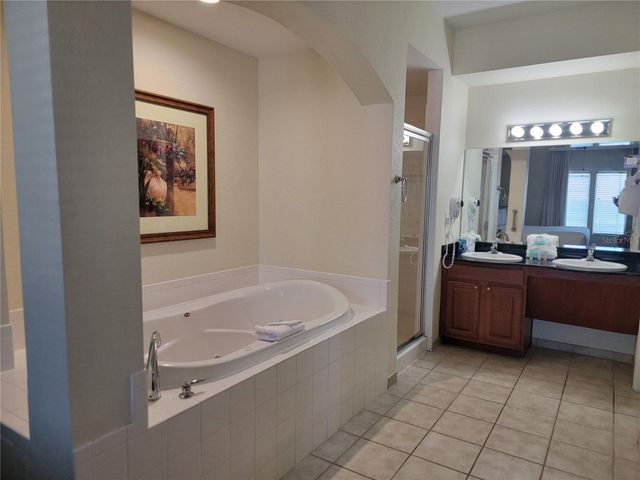 8101 RESORT VILLAGE DRIVE 31212, Orlando, FL 32821