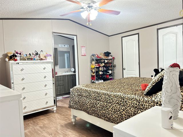 348 Road 5604, Cleveland, TX 77327