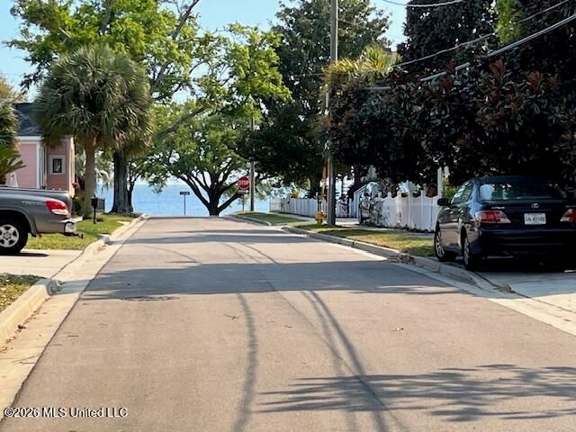 126 Azalea Drive, Biloxi, MS 39530