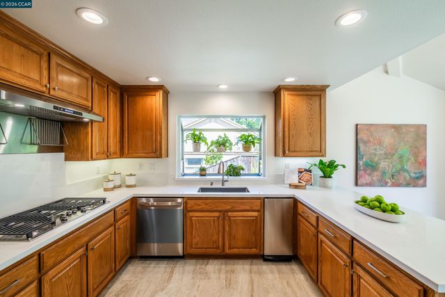 1170 Sunrise Ridge Dr, Lafayette, CA 94549