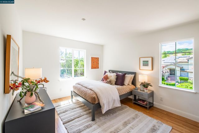1170 Sunrise Ridge Dr, Lafayette, CA 94549