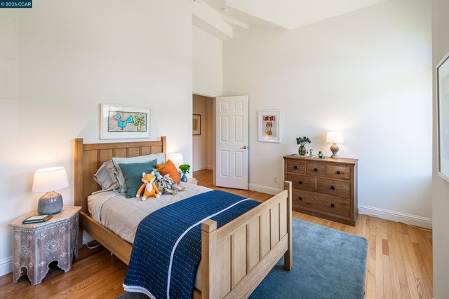 1170 Sunrise Ridge Dr, Lafayette, CA 94549