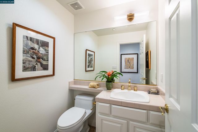 1170 Sunrise Ridge Dr, Lafayette, CA 94549
