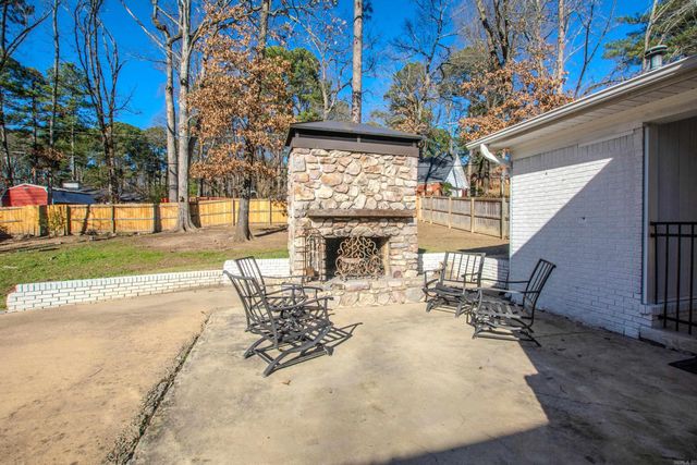 1724 Lynnwood Drive, Benton, AR 72015