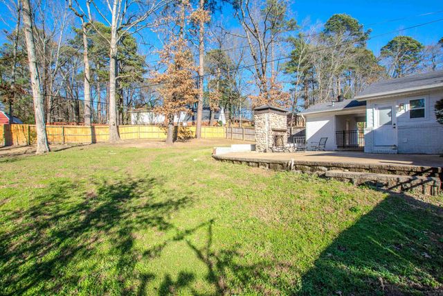 1724 Lynnwood Drive, Benton, AR 72015