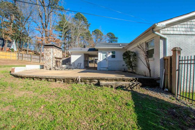 1724 Lynnwood Drive, Benton, AR 72015