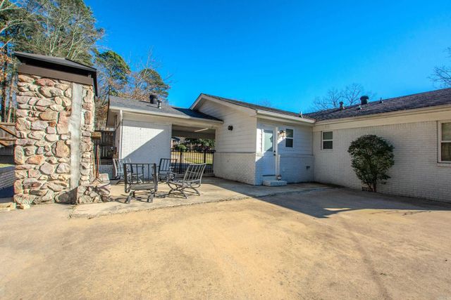 1724 Lynnwood Drive, Benton, AR 72015