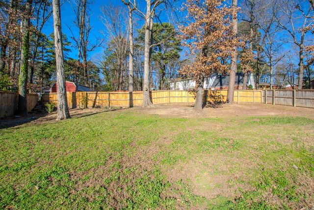 1724 Lynnwood Drive, Benton, AR 72015