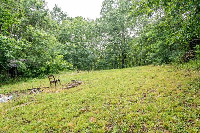 1797 E Clack Mountain Road, Clearfield, KY 40313