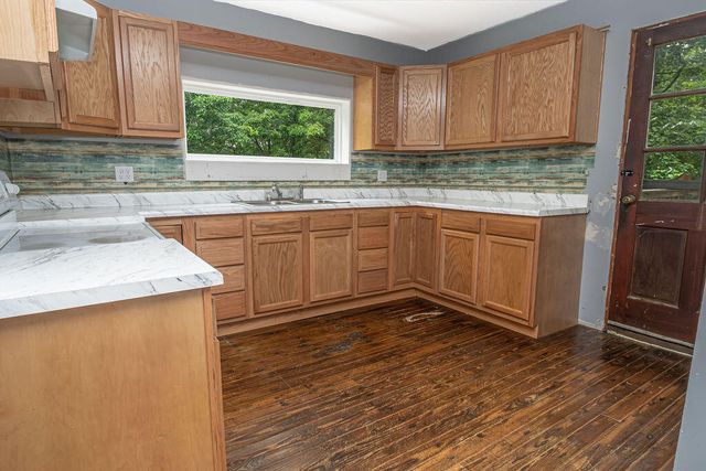 1797 E Clack Mountain Road, Clearfield, KY 40313