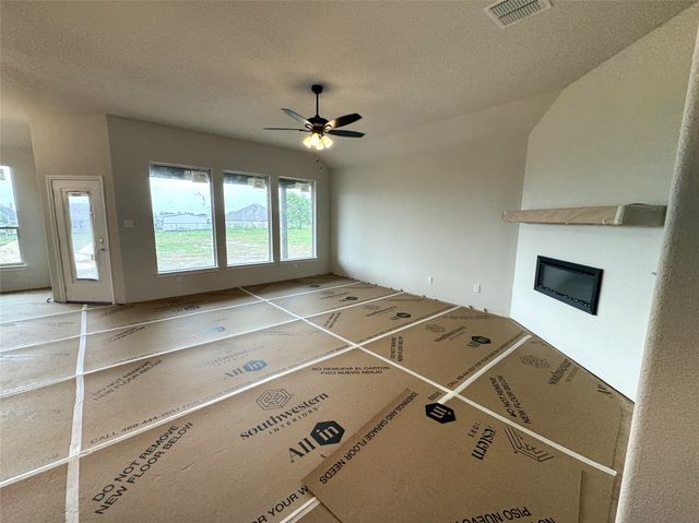12904 Little Wolf Drive, Godley, TX 76044