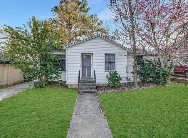 1607 W 17th Street, Texarkana, TX 75501