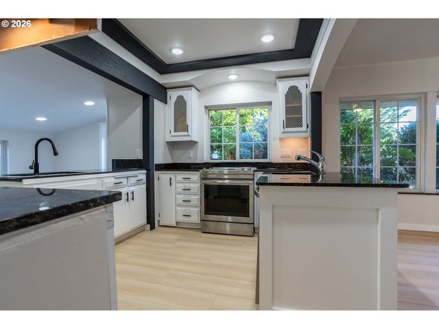 128 Cowlitz Gardens Rd, Kelso, WA 98626