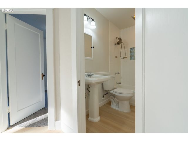 128 Cowlitz Gardens Rd, Kelso, WA 98626