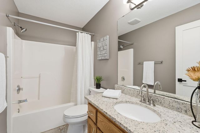 5695 Yucca Lane N, Plymouth, MN 55446