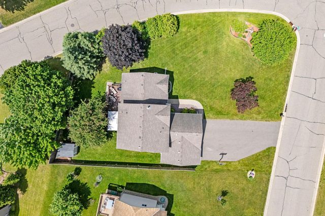 5695 Yucca Lane N, Plymouth, MN 55446