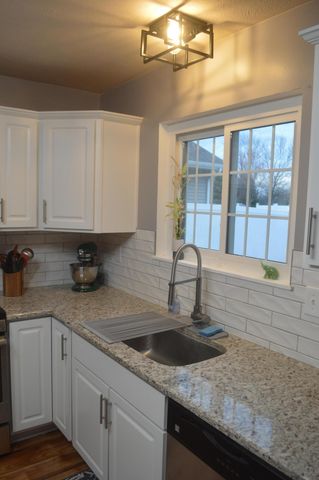 3808 Crosby Drive, Valparaiso, IN 46383