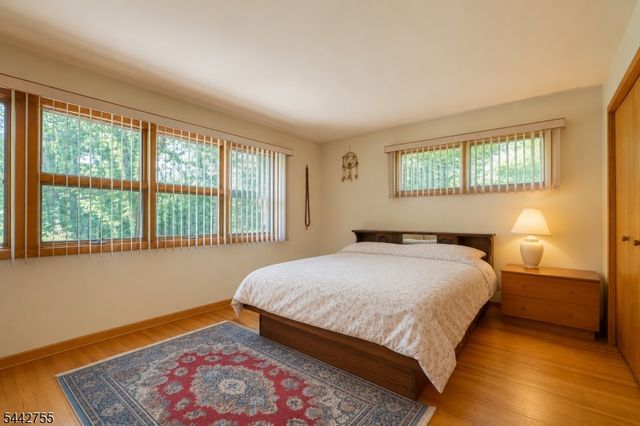 4 High Mountain Trl, Lincoln Park Boro, NJ 07035